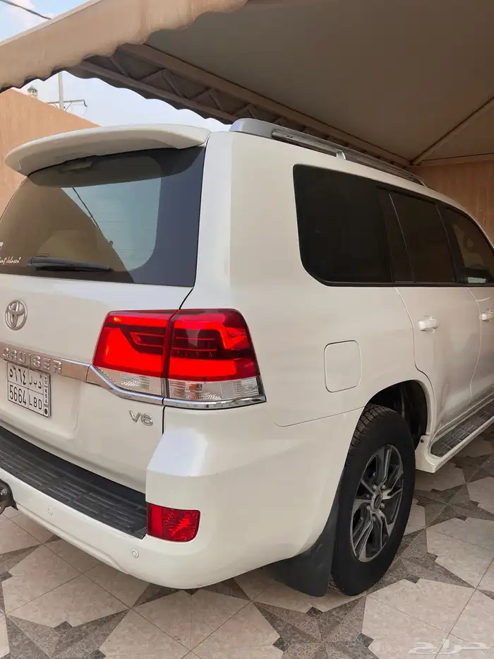 نوع المركبه لاندكروزر - بنزين 6 سلندر 4