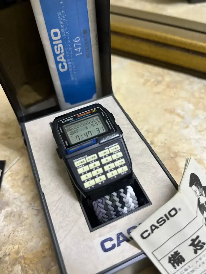 ساعه كاسيو عمرها 39 سنه .. بكامل الملحقات بدون السوار 3