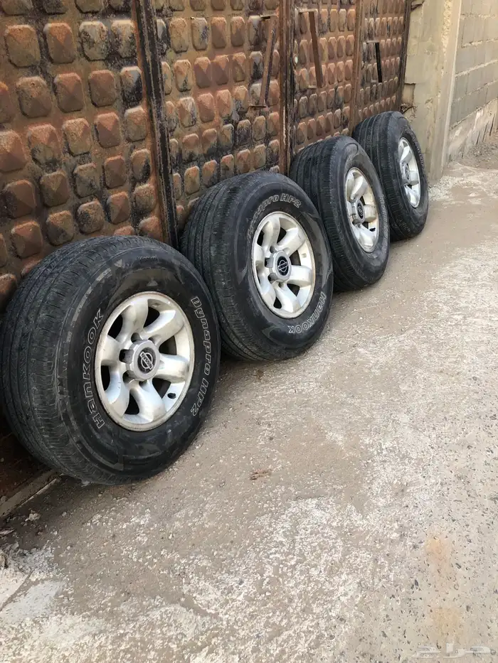 للبيع عدد 4 جنوط 0