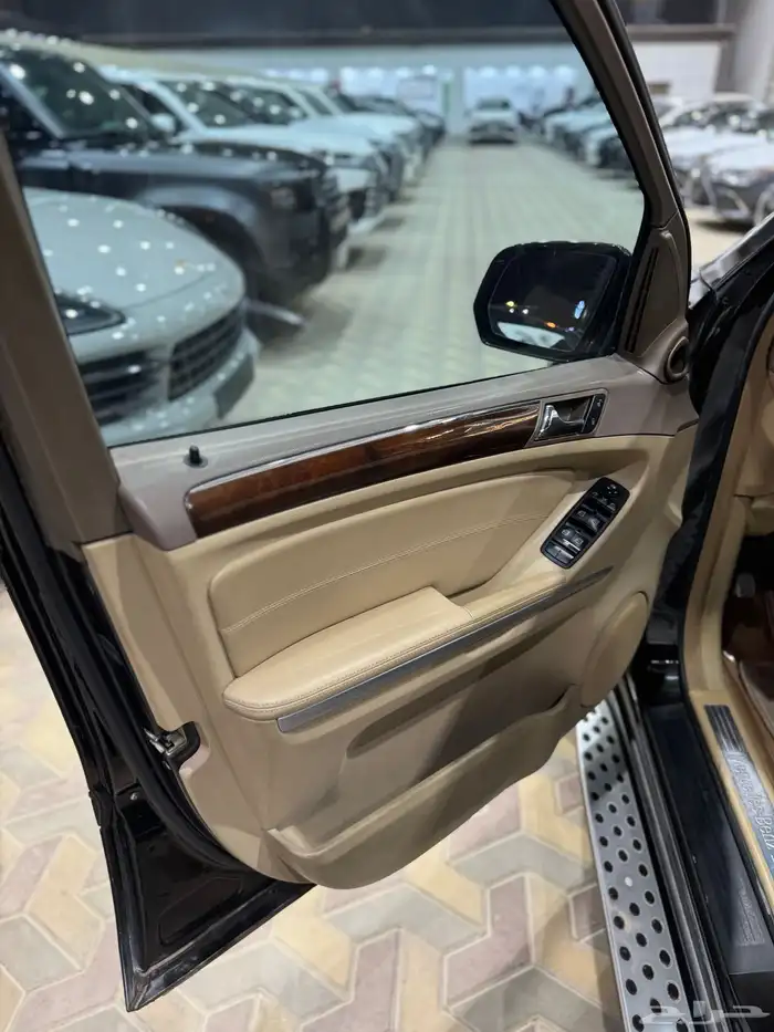 مرسيدس ML350 عداد قليل 2010 9