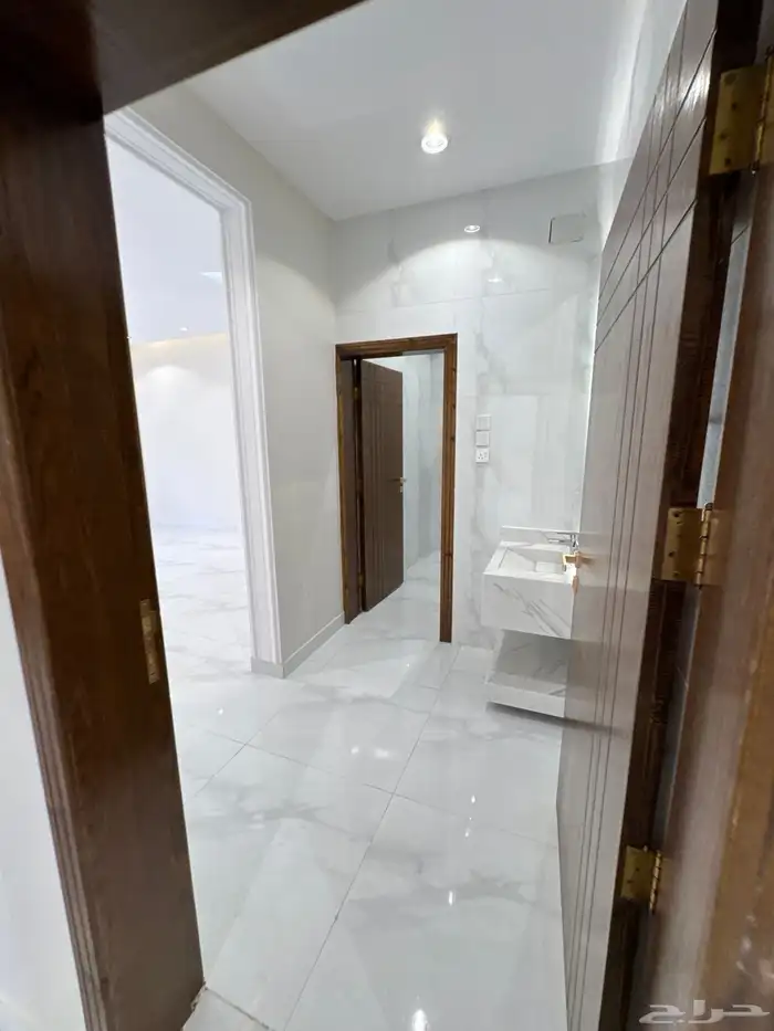 للبيع بالمحاله خلف حديقه المليون شقه دور أرضي بمدخل سياره 12