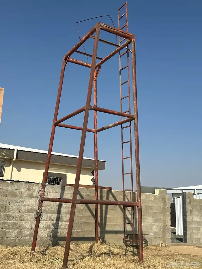 خزان ماء واثنين ركزه طول سته متر 0