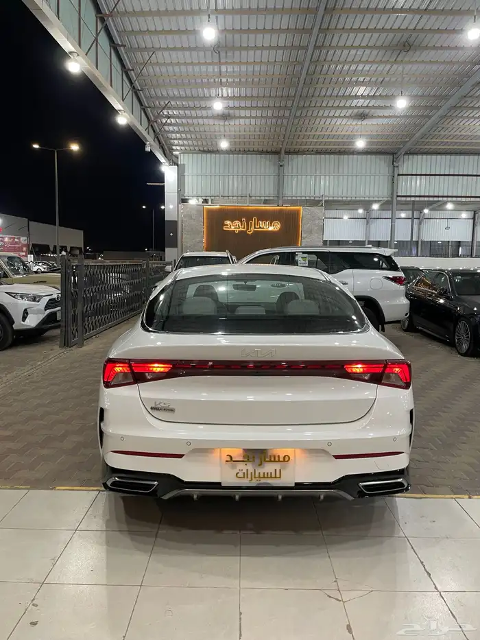 كيا كي 5 موديل 2023 ستاندر 7