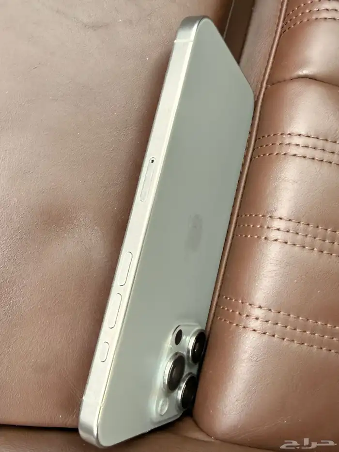 ايفون 15 بروماكس 256 قيقا تيتانيوم طبيعي 4