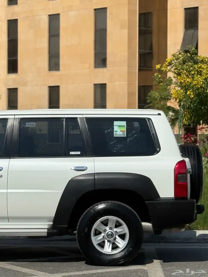 للبيع باترول فتك المديل 2020 عداد 100 4