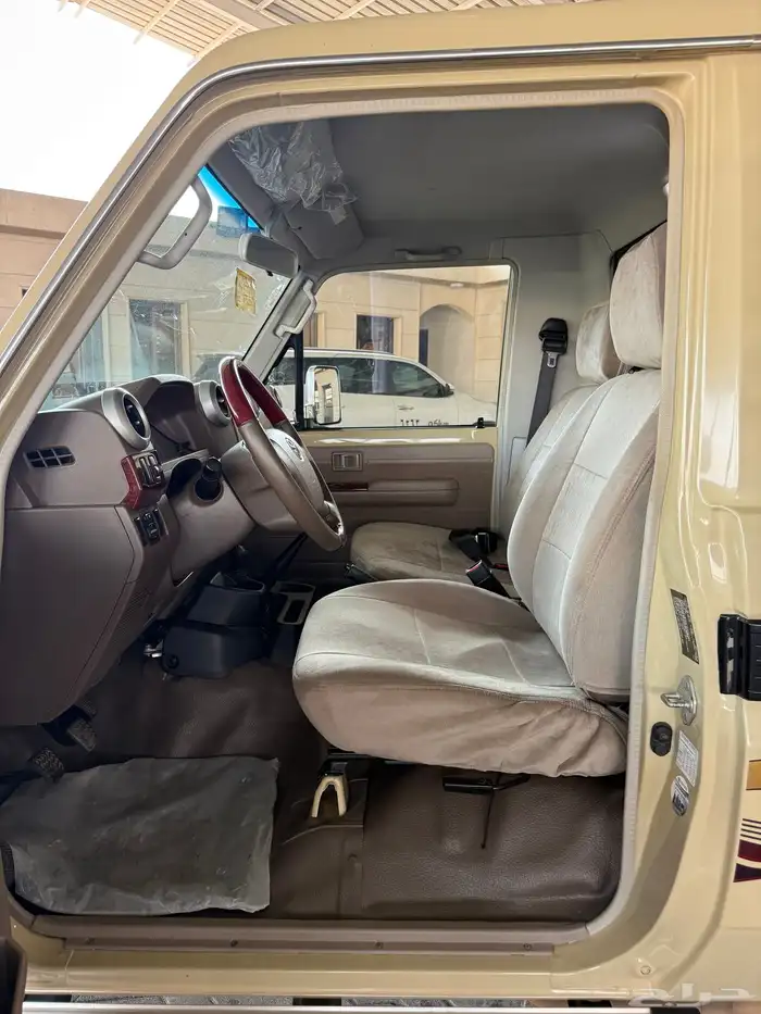 تويوتا شاص رفرف سعودي موديل 2018 17