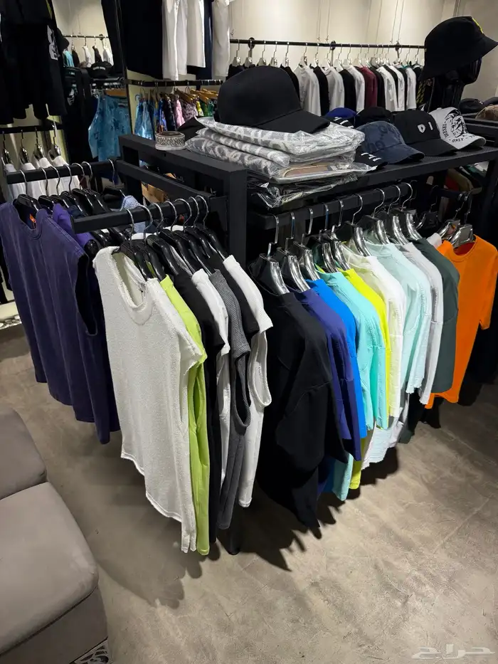 استاند لعرض الملابس للمحلات 0