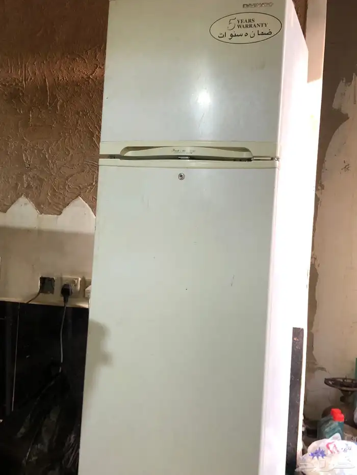 بيع ثلاجه مع فرن كبير 0