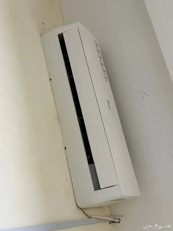 للبيع ثلاجه و مكيف سبيلت بارد فقط 4