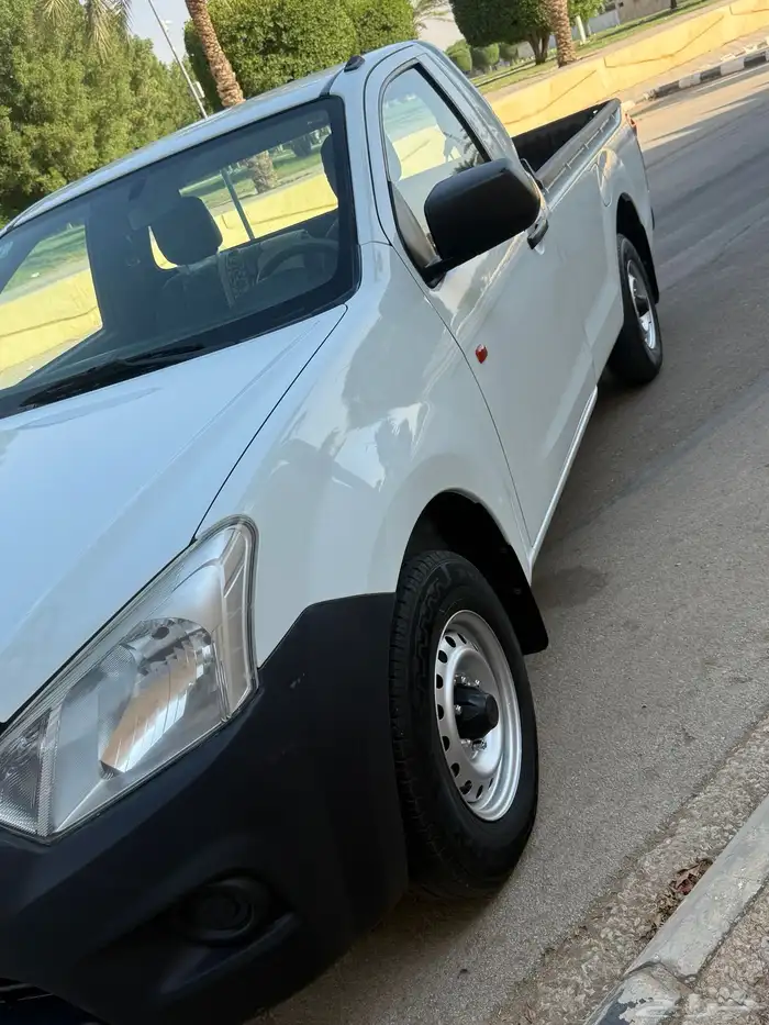 للبيع ايسوزو موديل 2022 نظيفة 4