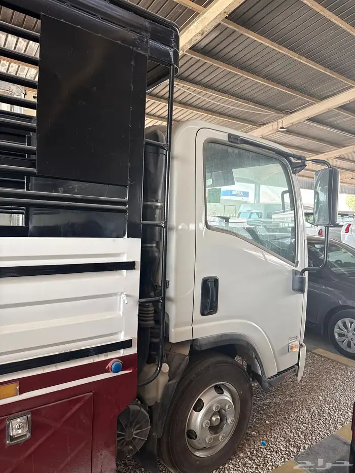 ايسوزو دينه اصفار 5 طن مكينه كبير للبيع 4