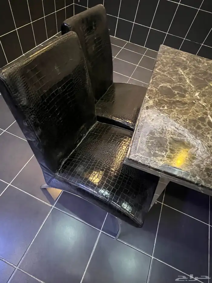 طاولة طعام 1