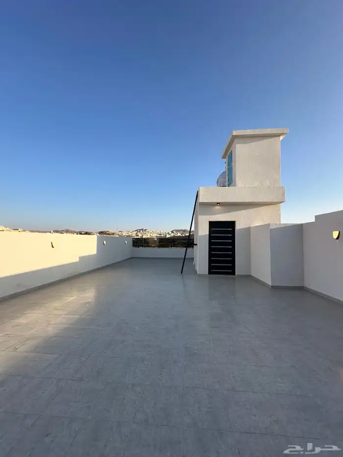 للبيع ارواف علويه جديده بحى النهضه احد رفيده 28