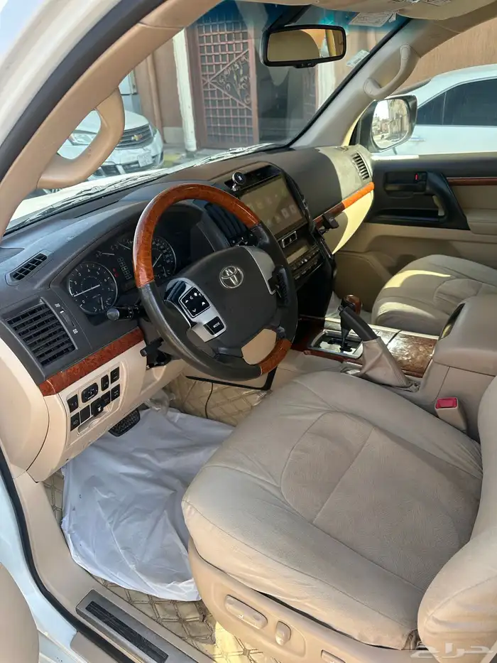 لاندكروزر 2013 شرط بدي وكاله ومحركات وكاله فل كامل 27