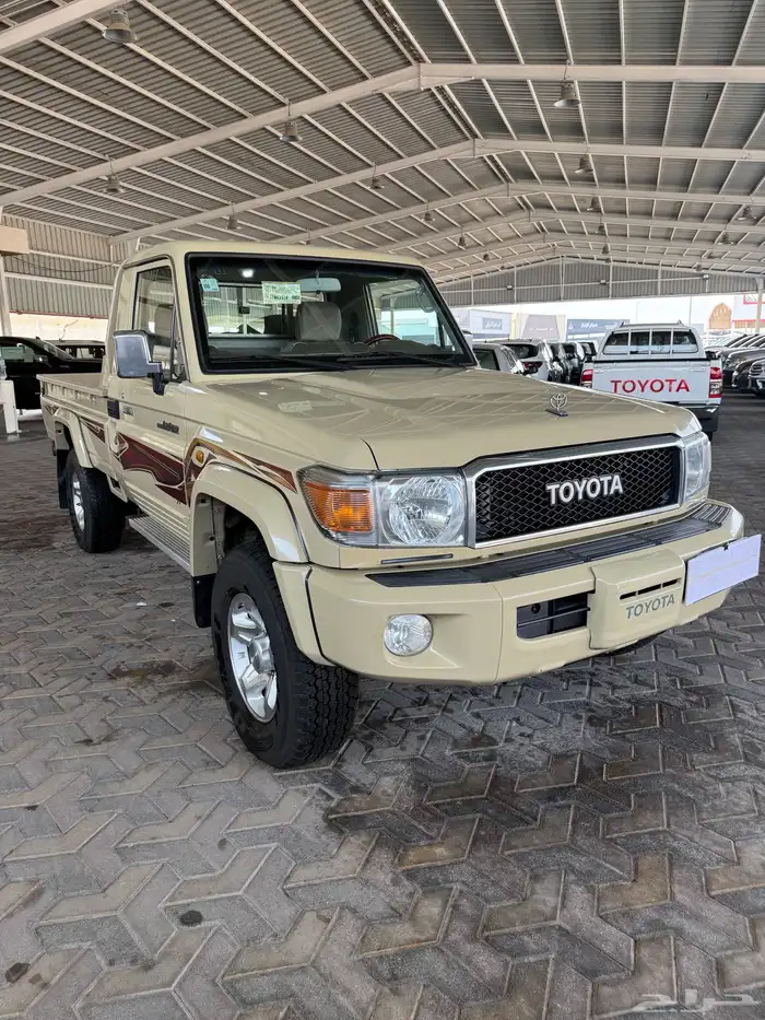 تويوتا شاص رفرف سعودي موديل 2018 10