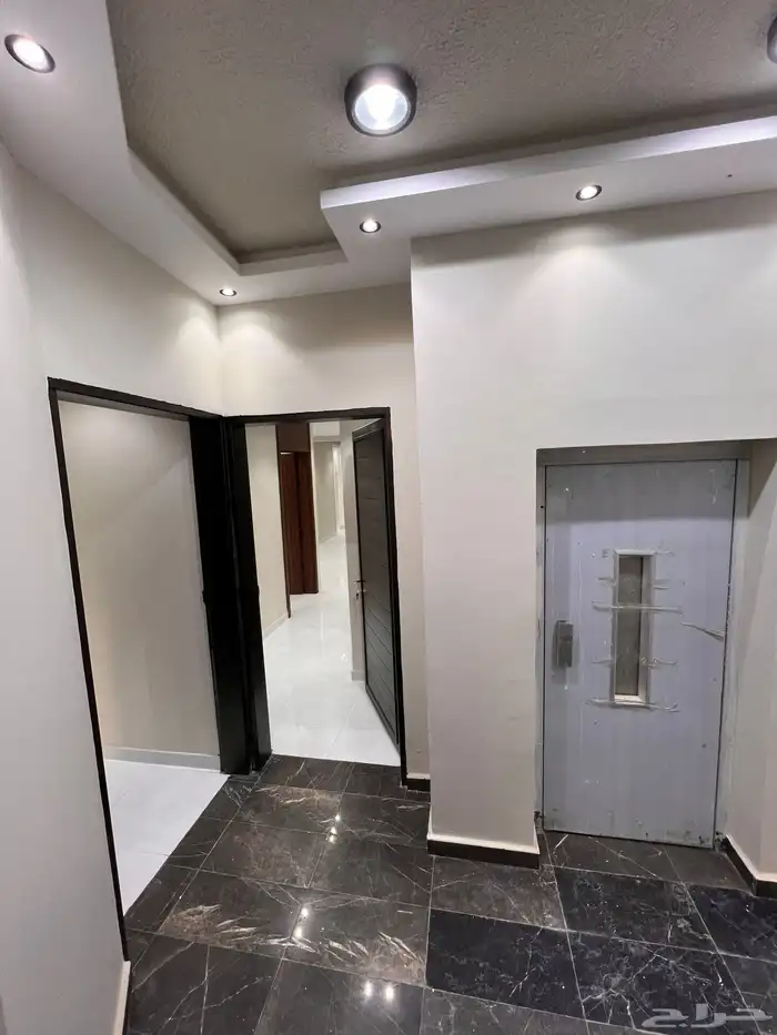 ادوار ارضيه وارواف علويه بالمحالة ابها قرب استاد المحالة 25