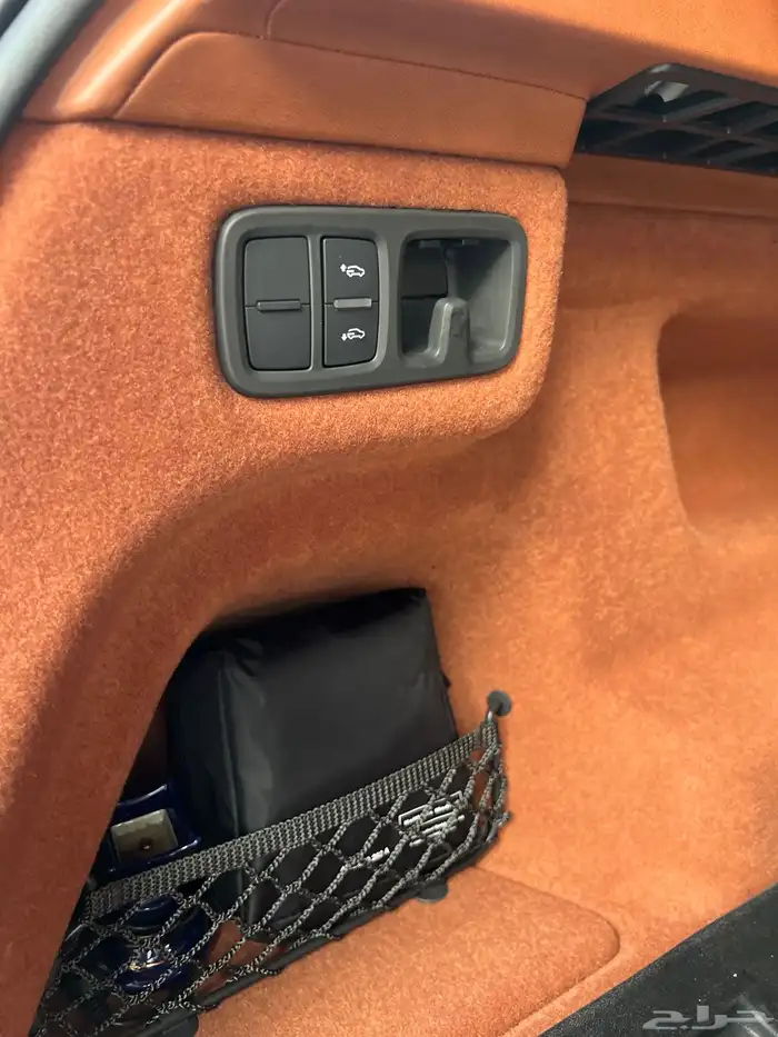 لمبرجيني اوروس S عداد 4 الاف صيانة 5 سنوات إضافية مجانا 83