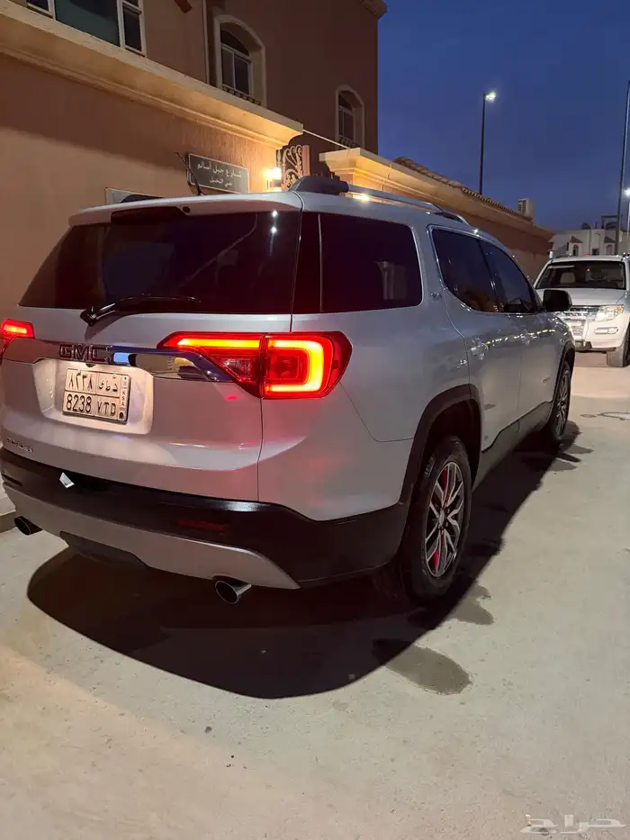 اكاديا SLE 2019 للبيع ممشى 116 الف 2