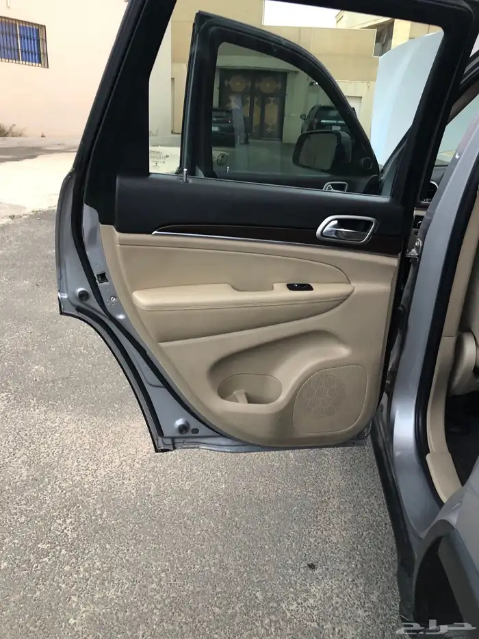 جراند شيروكي ليمتيد 2018 فل كامل ممشي قليل وكاله 13