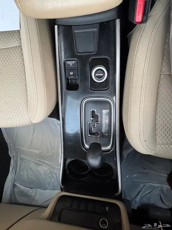 ميتسوبيشي اوتلاندر 2020 11