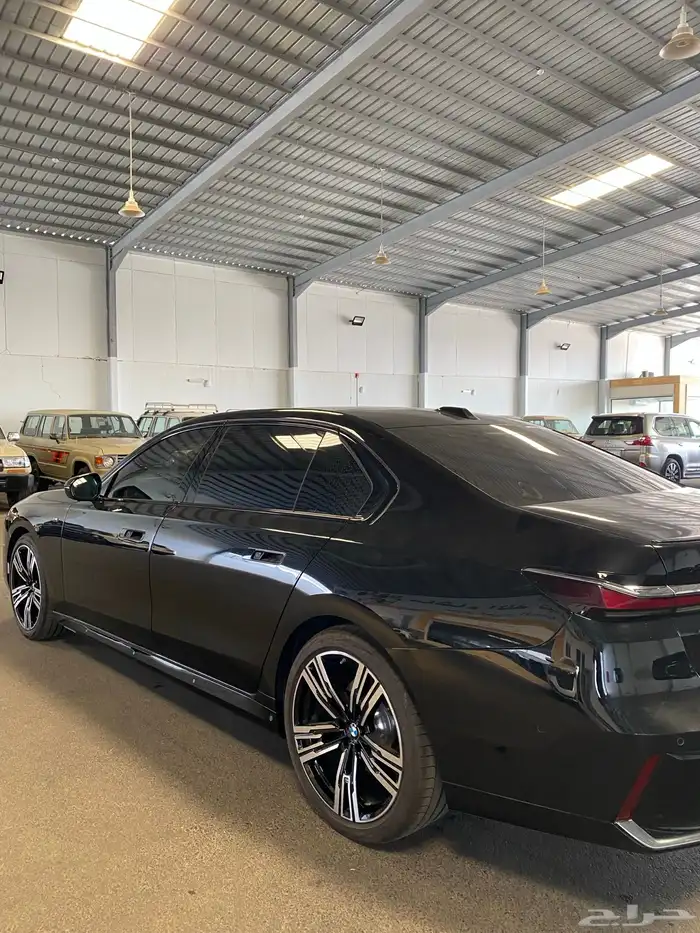 BMW 2026 735i M Kitوارد الناغى 18