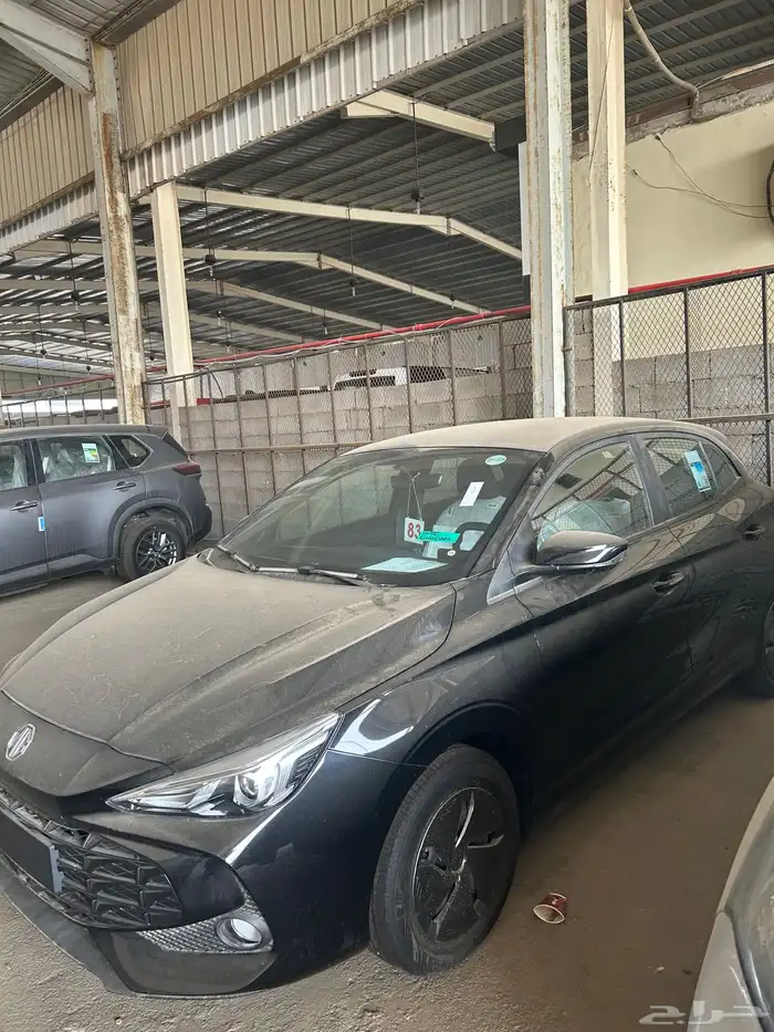 ام جي ثري ستاندر 2023 4