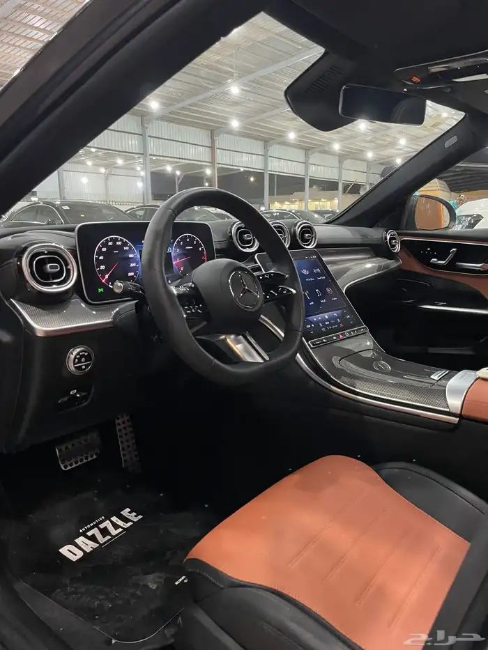 مرسيدس C300 موديل 2023 فل كامل 21