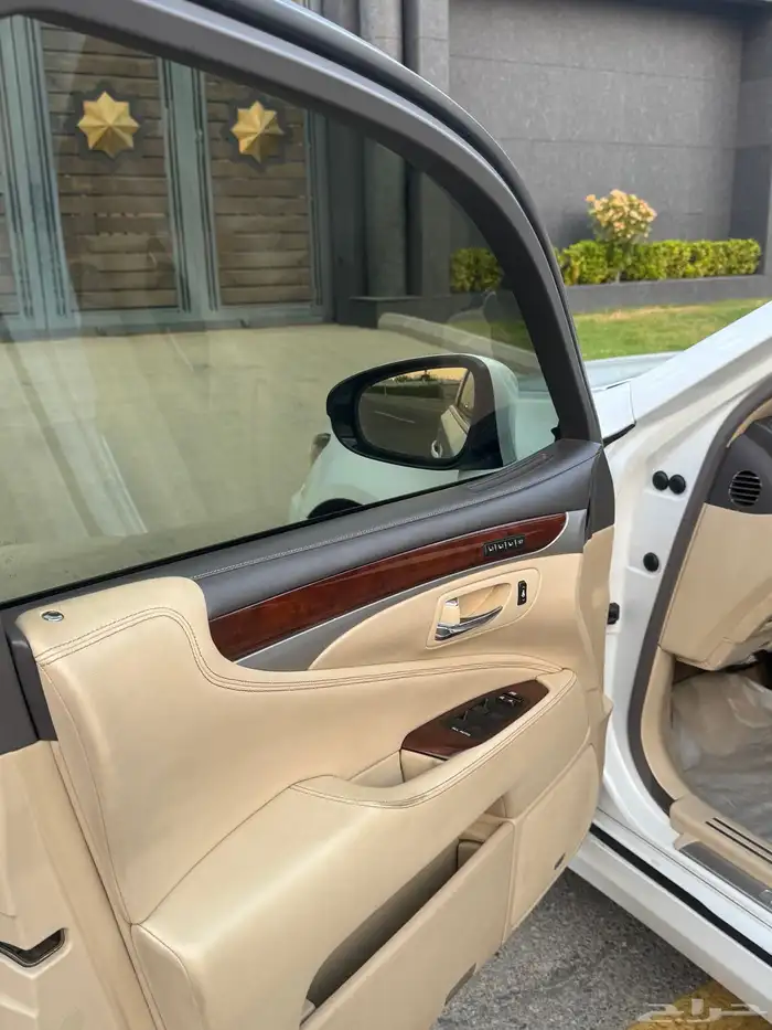 لكزس LS460L 2015 13