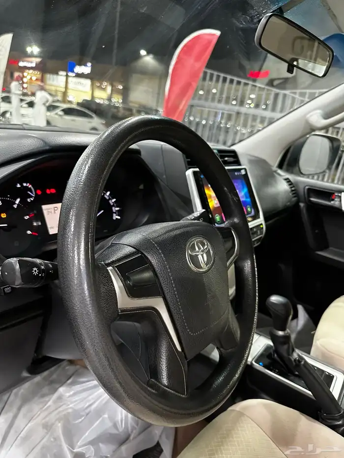 برادو ديزل 2019 بريمي لدى معرض(عبيد الرشيدي) 6