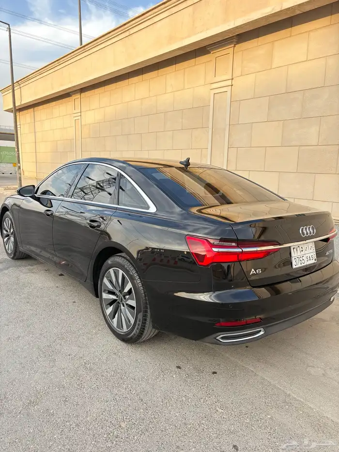 للبيع اودي A6 موديل 2023 على الضمان 5