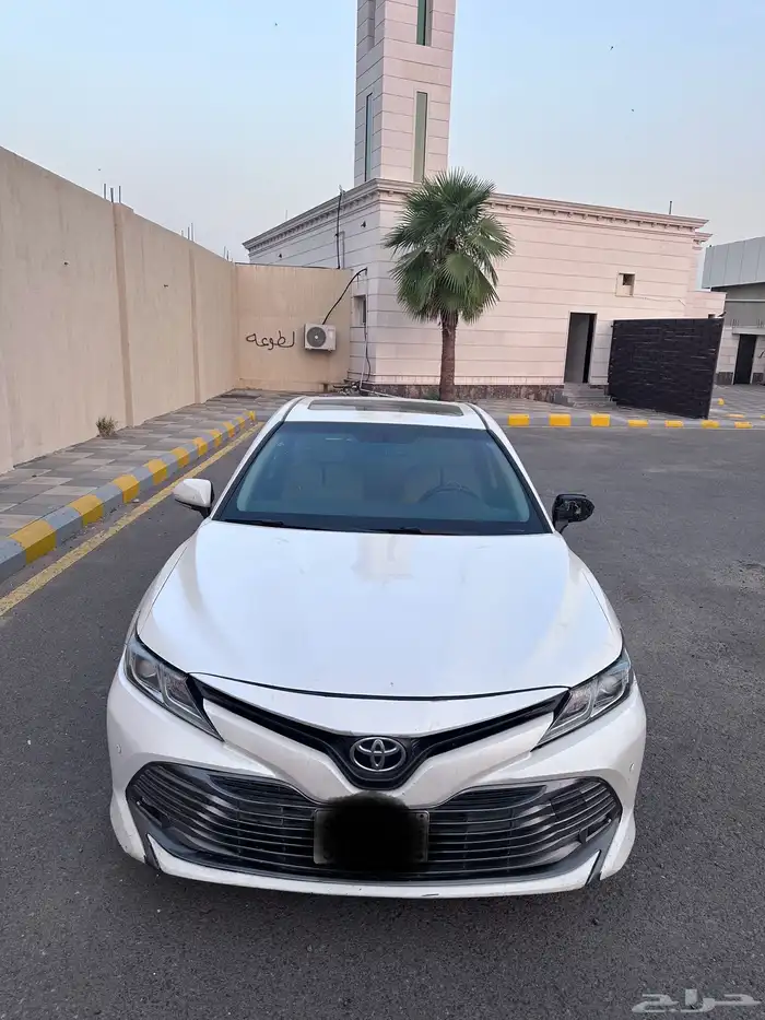 للبيع كامري موديل 2020 فل كامل 4 سلندر بودي بلد 0