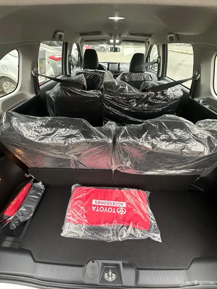 تويوتا فيلوز 4 سلندر موديل 2025 متوفر جميع الالوان 7