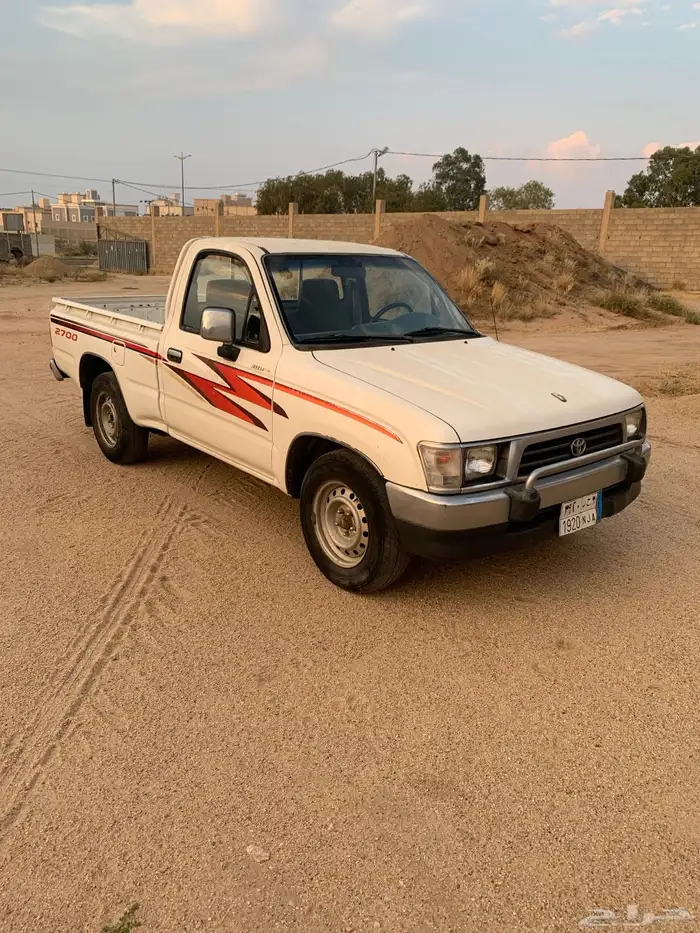 هايلوكس 99 للبيع 1