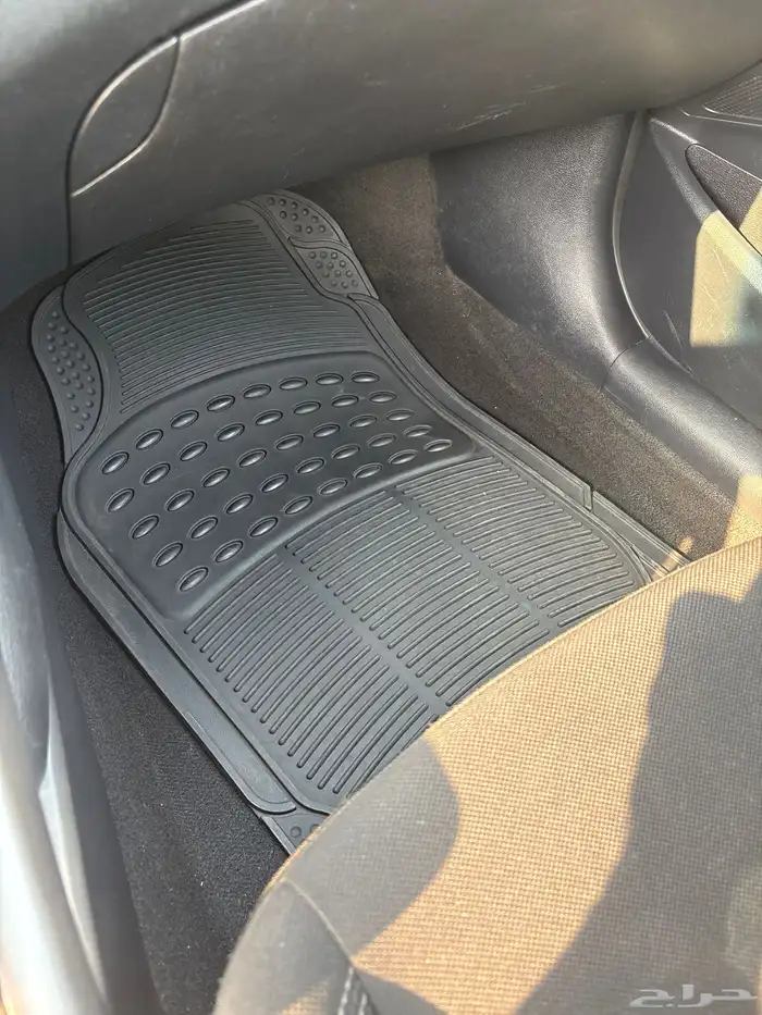 هيونداي فوليستر 22