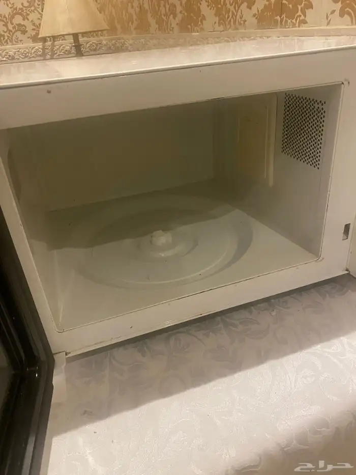 ميكرويف نوع LG 4