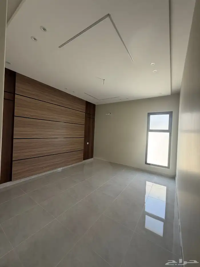 شقق ارضيه حي البوادي 12