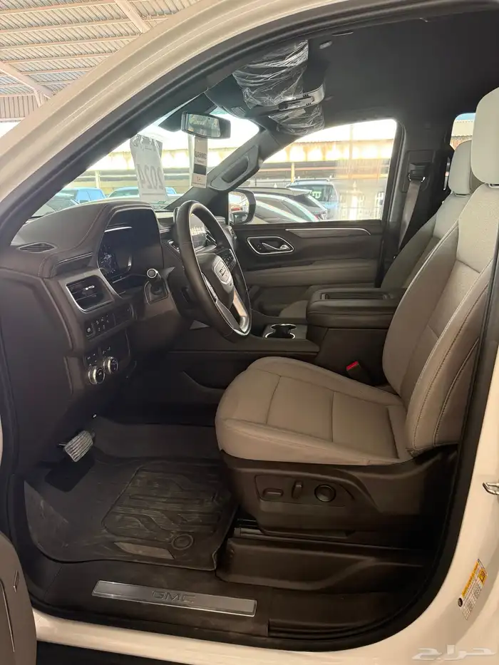 حي أم سي يوكن SLT موديل 2024 16