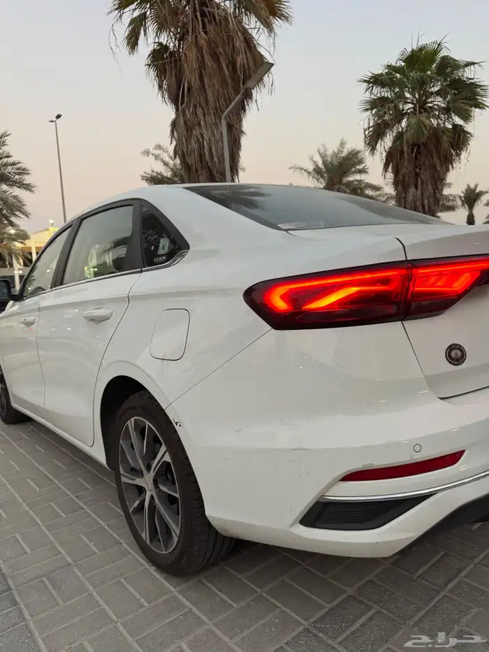 جيلي ام جراند 2023 7