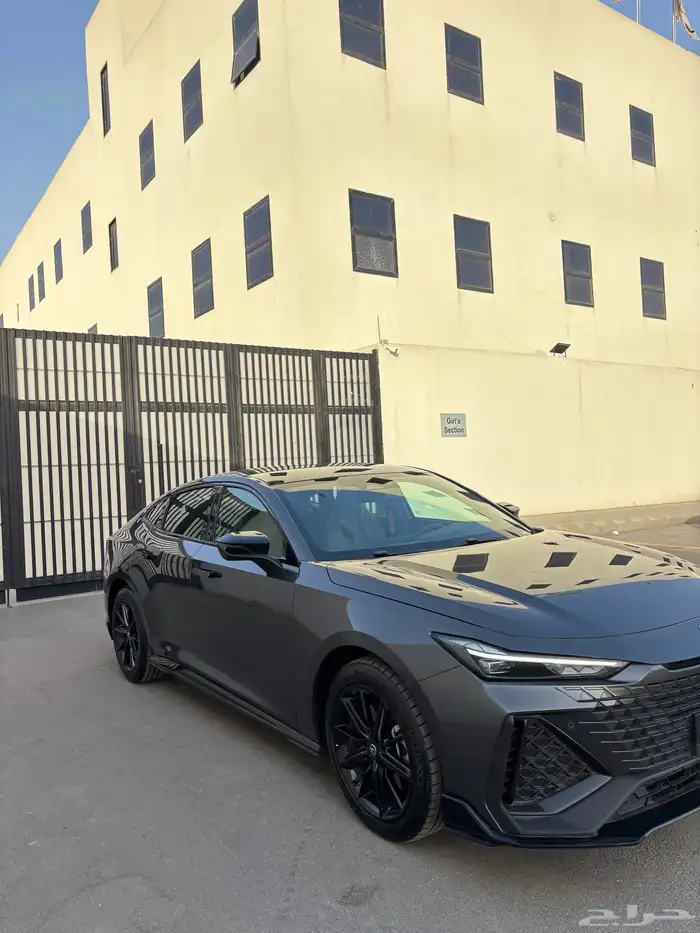 شانجان يوني في 2025 للبيع 3