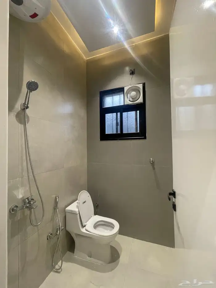 للبيع شقق ادوار علويه وسيعه بالمحاله ابها 7