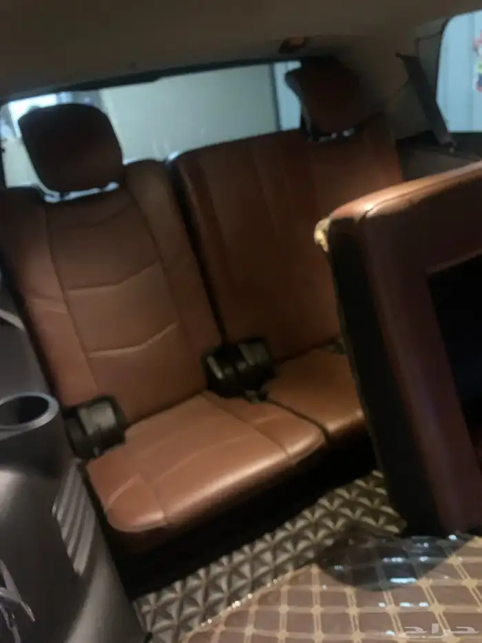 كاديلاك اسكاليد لؤلؤي 2015 14