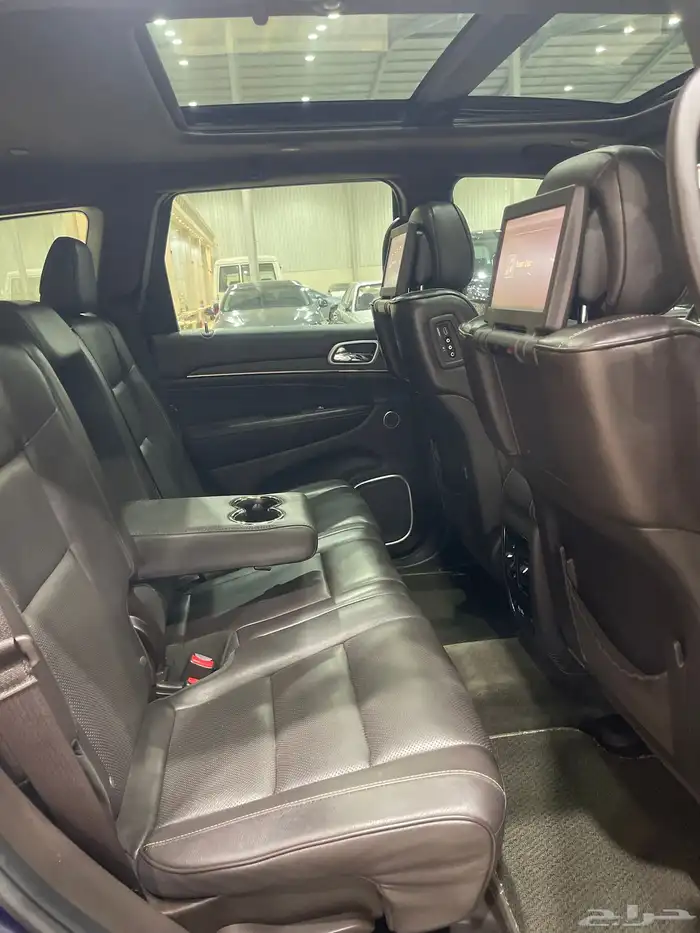 جيب جراند شيروكي موديل 2018 13