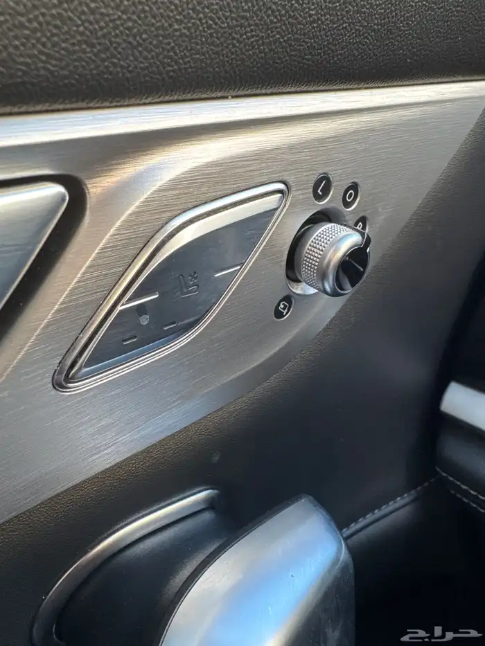 شانجان CS95 أبيض سقف أسود رويال السوم 47 13