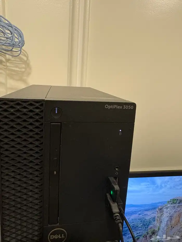 للبيع جهاز كمبيوتر مكتبي DELL مع جميع الملحقات ونظيف جدا 2