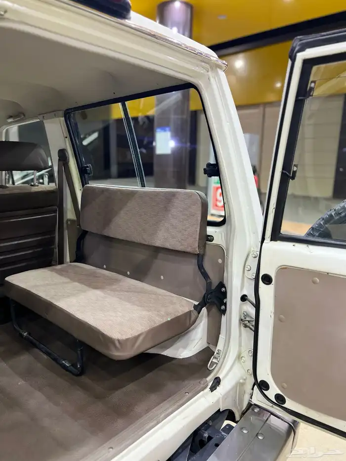 جيب ربع 2009 رفرف (( تم البيع )) 32