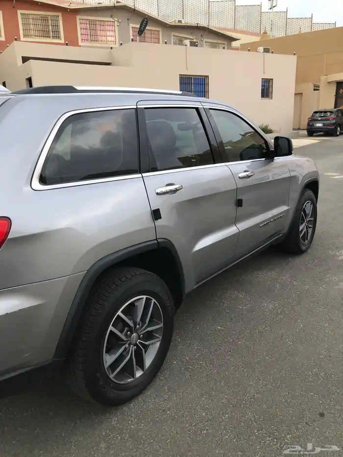 جراند شيروكي ليمتيد 2018 فل كامل ممشي قليل وكاله 10