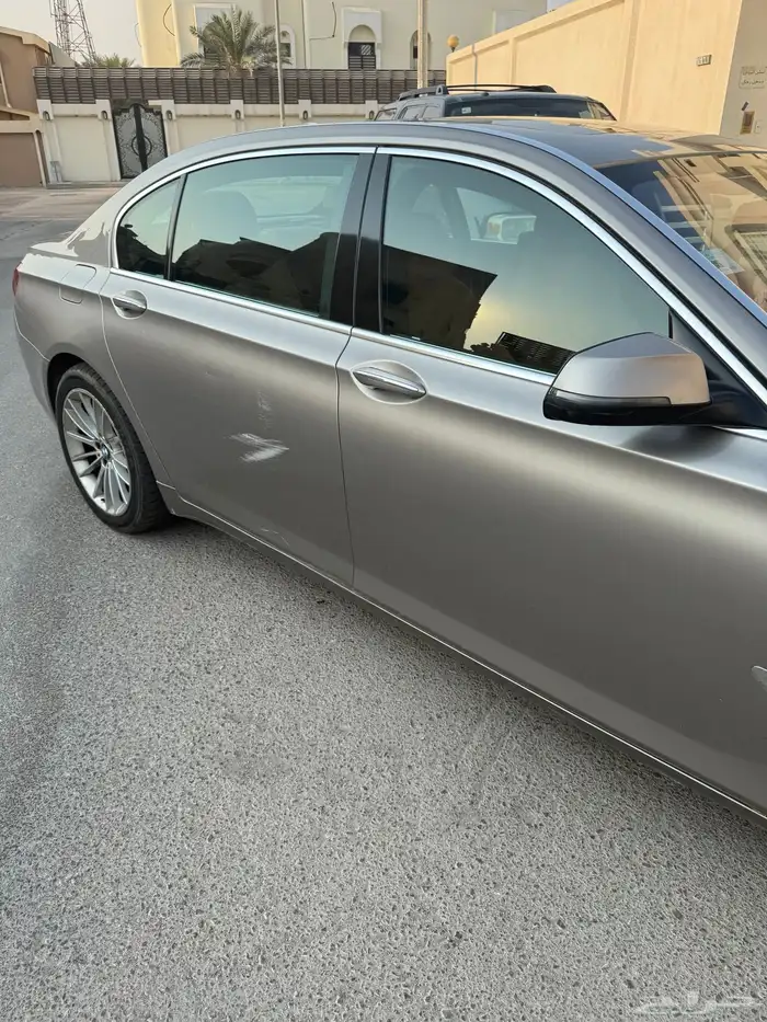 سيارة بي ام دبليوBMW 9