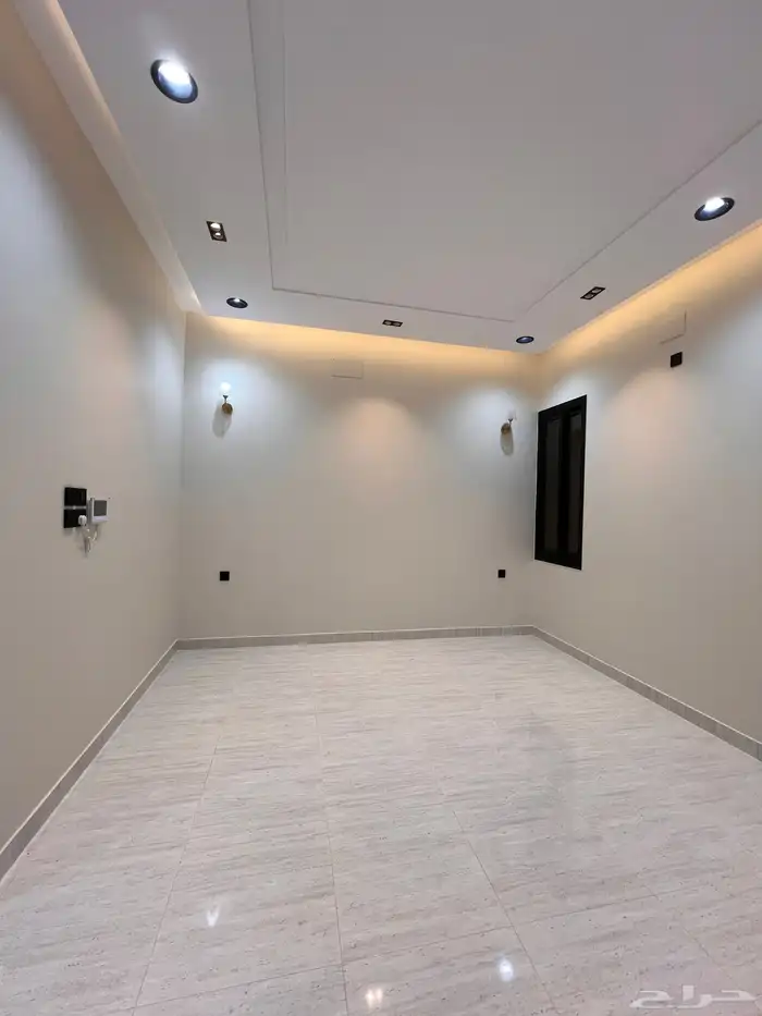 للبيع ادوار ارضيه خلف مستشفى السعودى الالمانى خميس مشيط 11