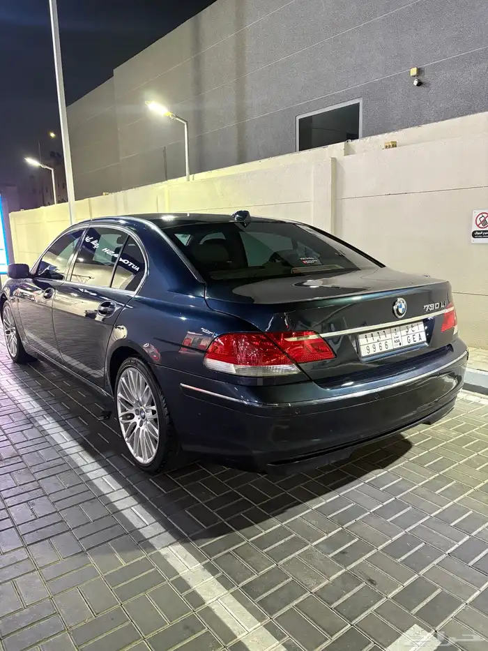 بي ام دبليو 730 7