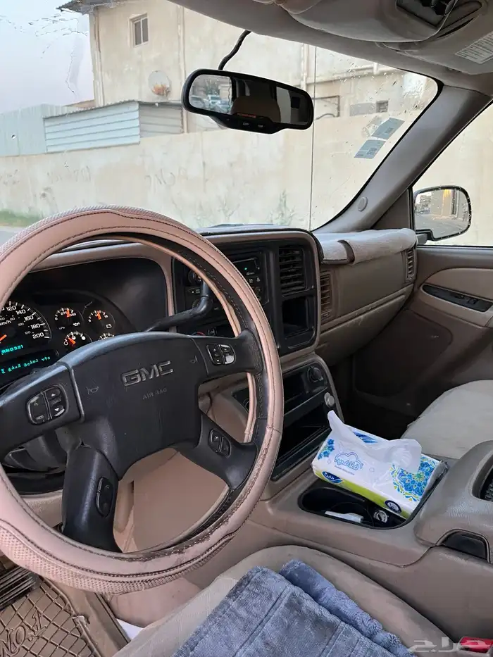 للبيع يوكن 2003 12